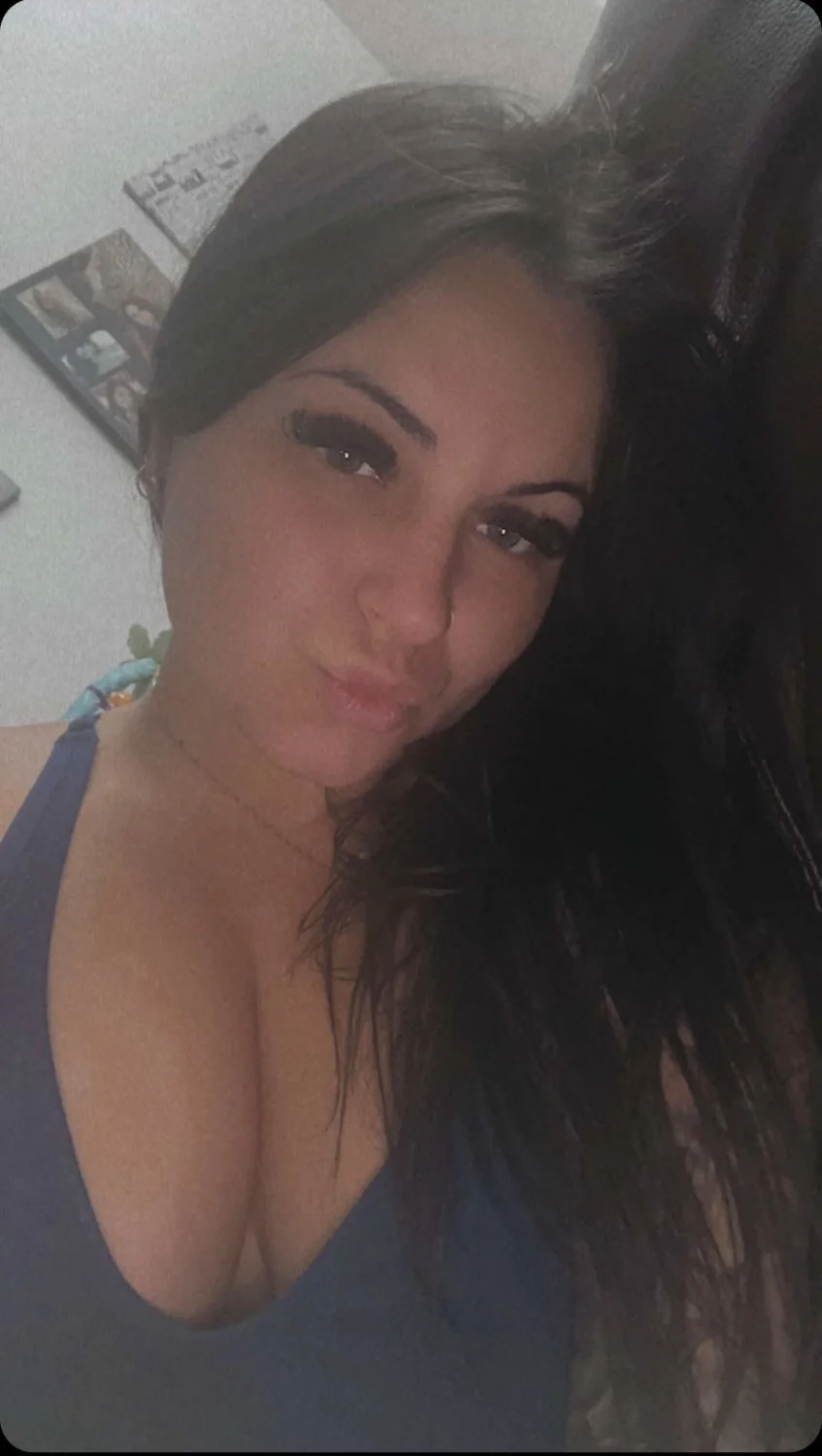 thick milf image 9
