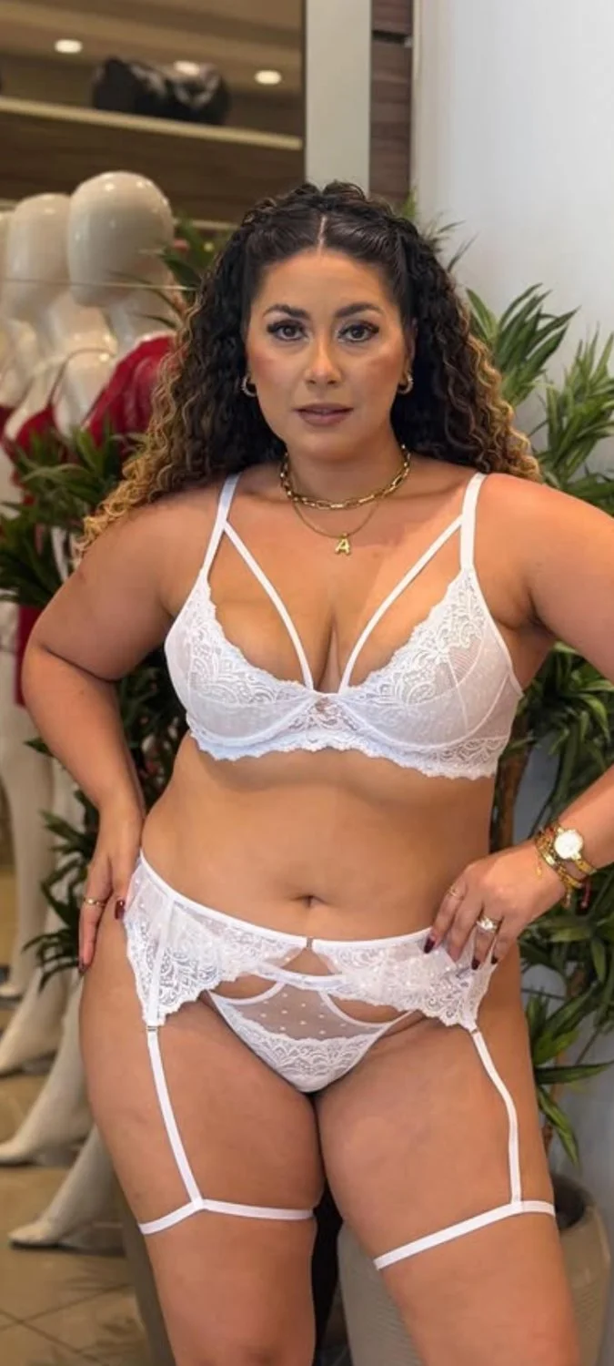 Adrielly Almeida image 2