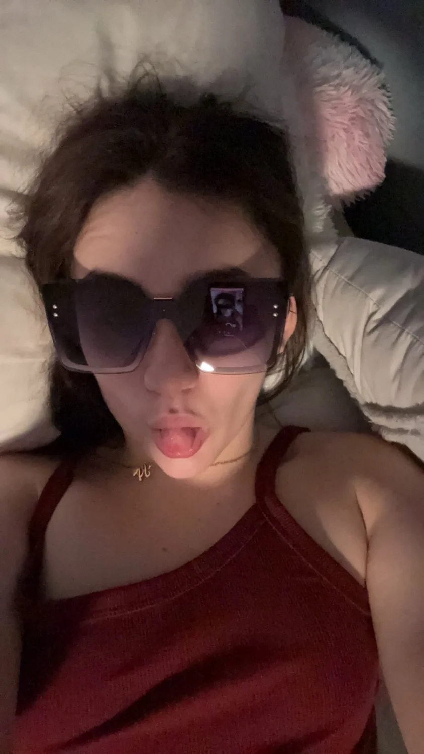 a cuck gave me his girls snap, think she prefers bwc image 8