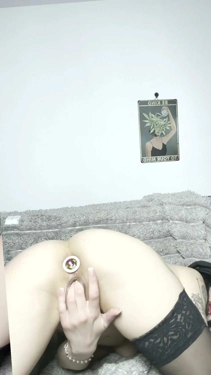 🔞 curvy big boobs nude slut teasing dripping 😈💦 See OF image 3