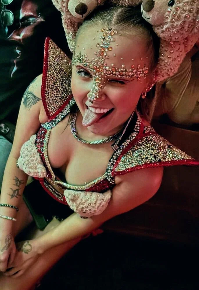 Cumtastic Luscious Celebrity's 🥵🤤🥵 Volume 7 image 7