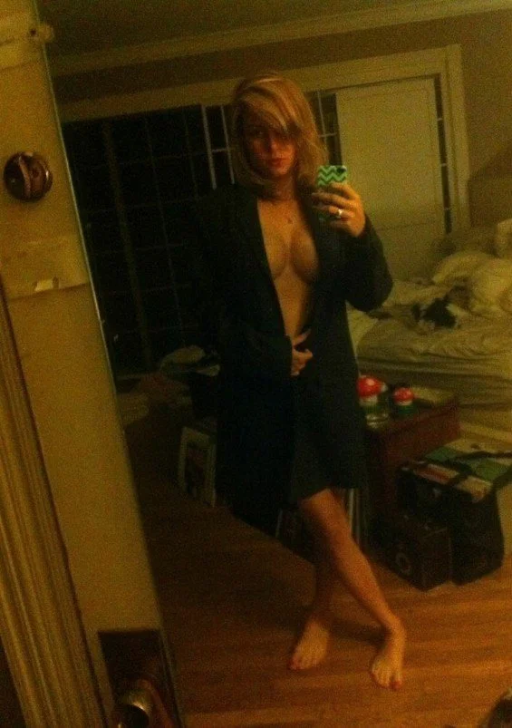 Brie Larson (captain marvel) leaked nudes image 3