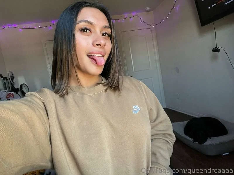 Slut Latina Real Estate Agent Sells Houses And Pussy image 25