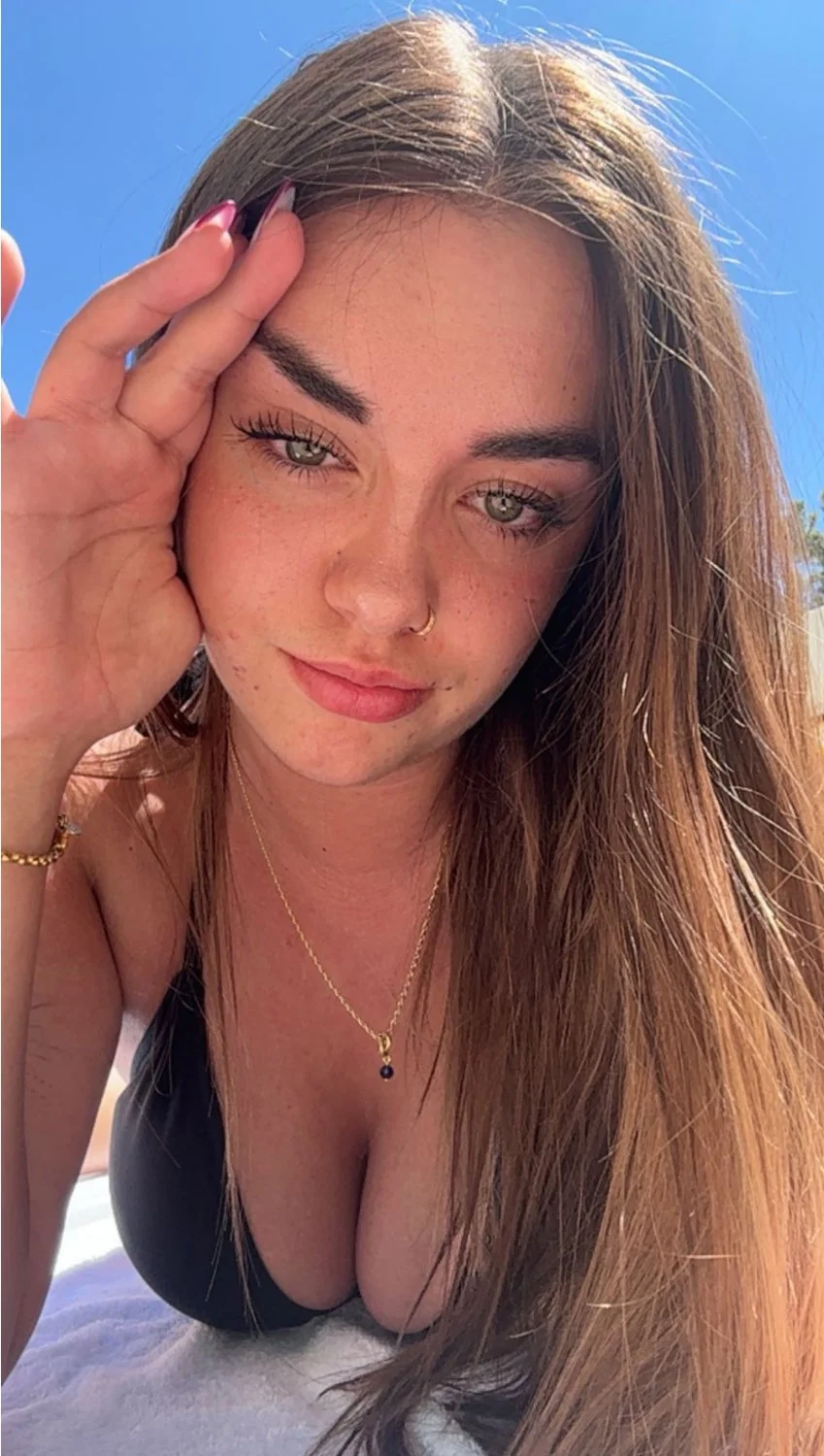 Busty Teen Bop Bella image 12