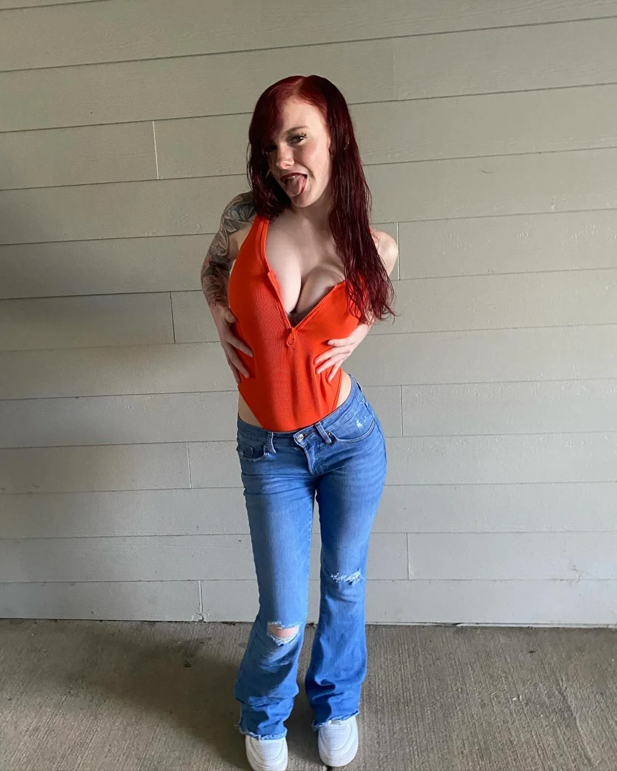 Morghan2fye/Redbunnyy2fye The biggest fucking tease ever image 6