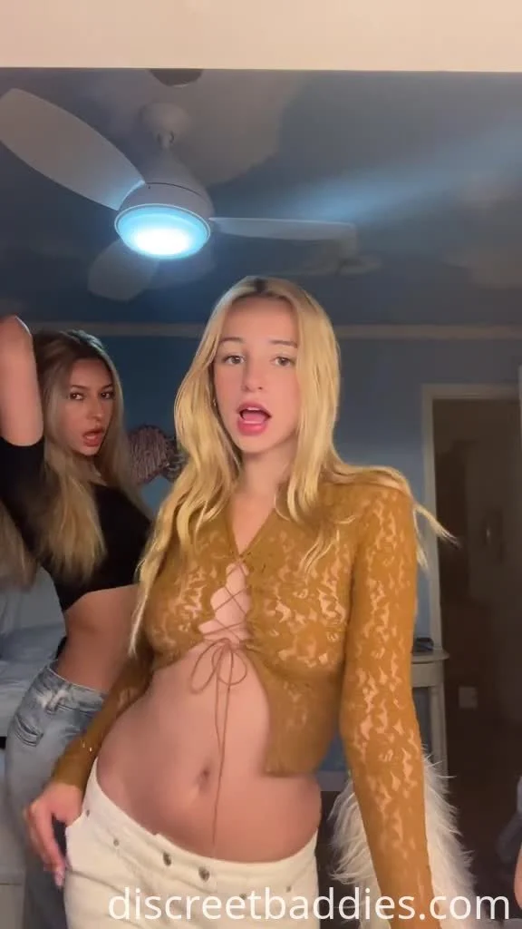 Just a quick look inside her openings image 2