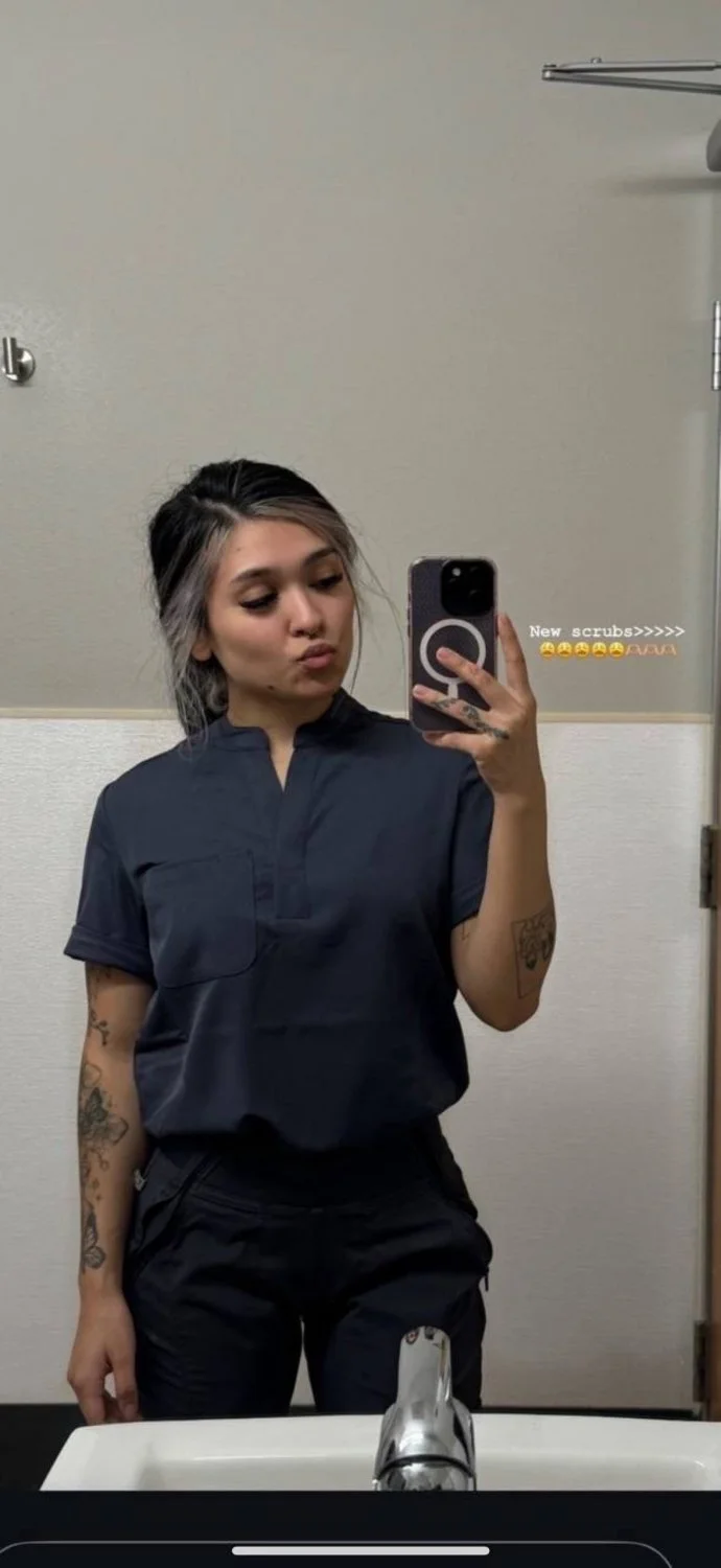 Exposing Daniela image 10