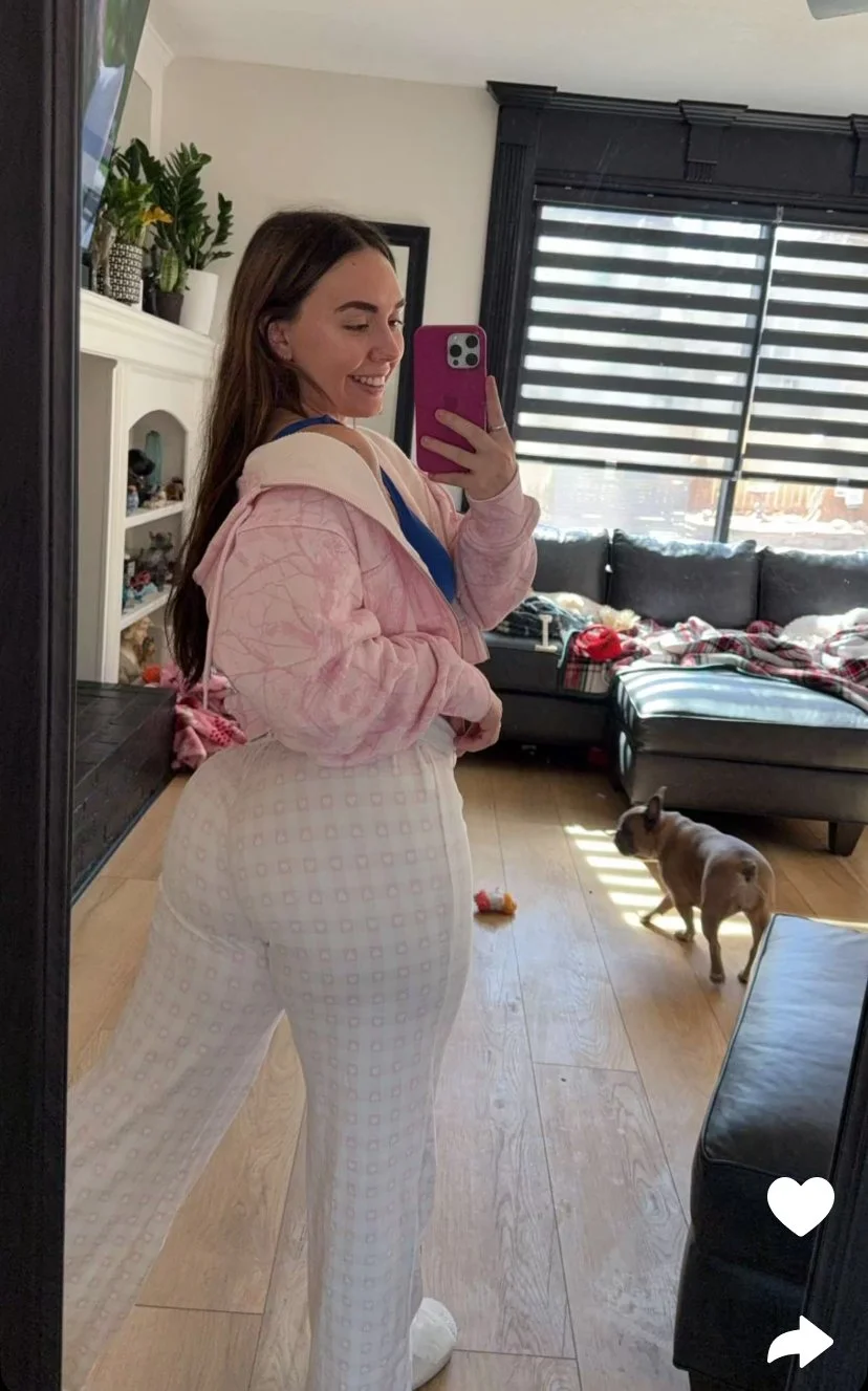 Abby 189 image 8