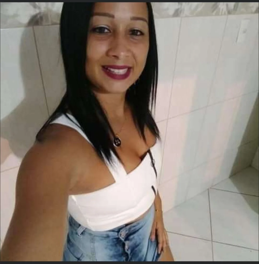 Casada dando o Ku gostoso image 3