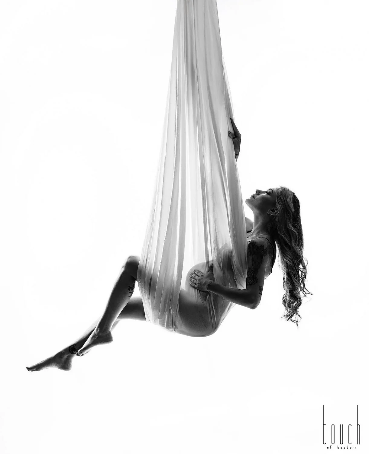 Pregnant Boudoir image 2