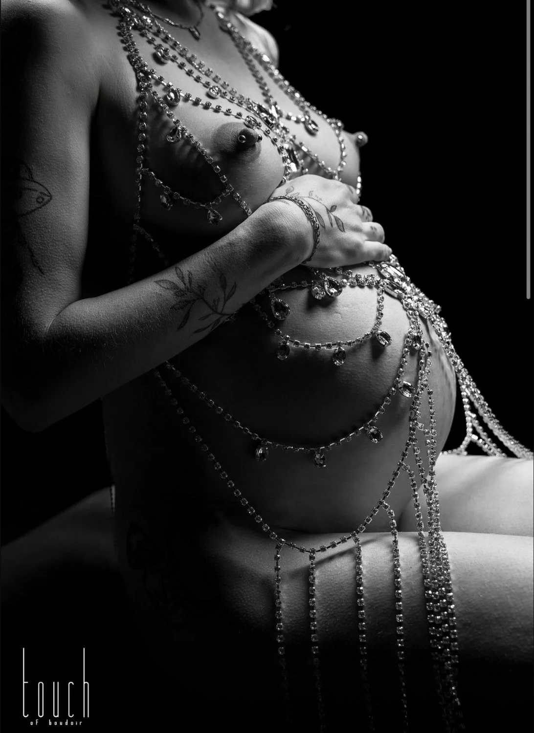Pregnant Boudoir image 4