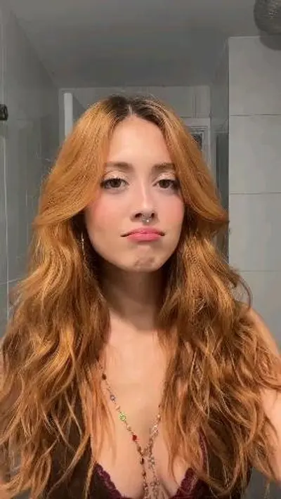 Novas video e fotos na Ananda...Ananda linda e maravilhosa cover image