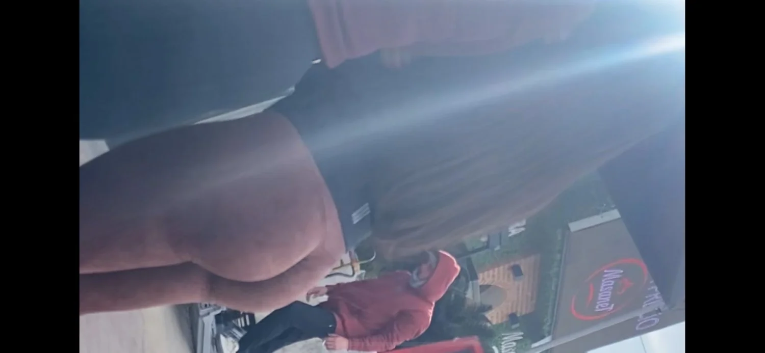 Tremendo culo esta pendeja image 6