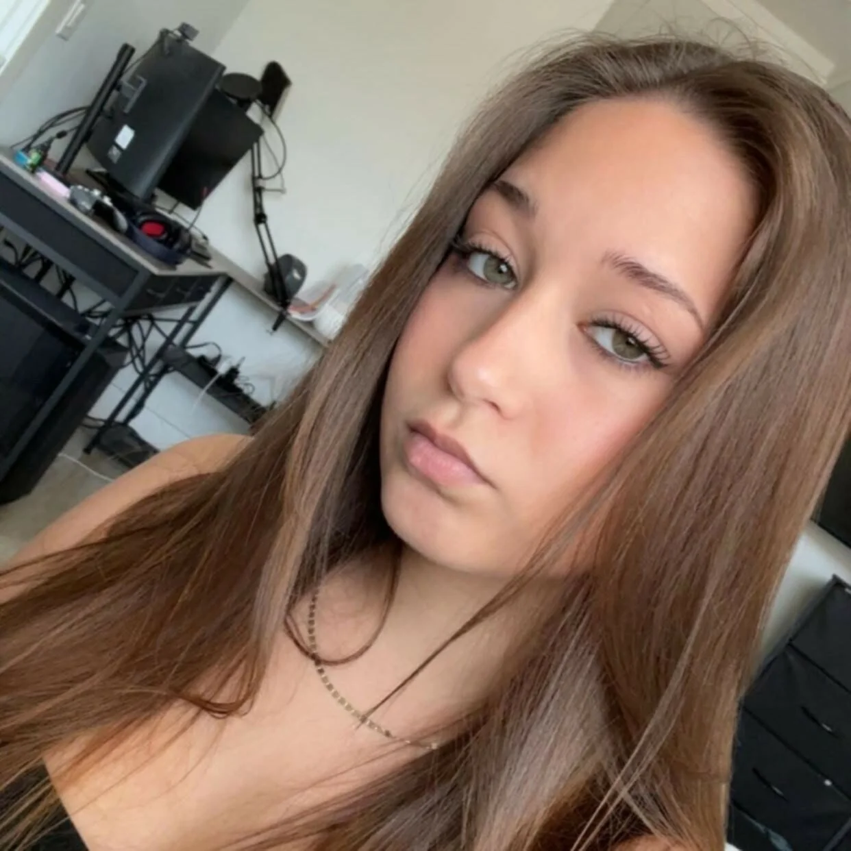 Madi now Webslut image 10