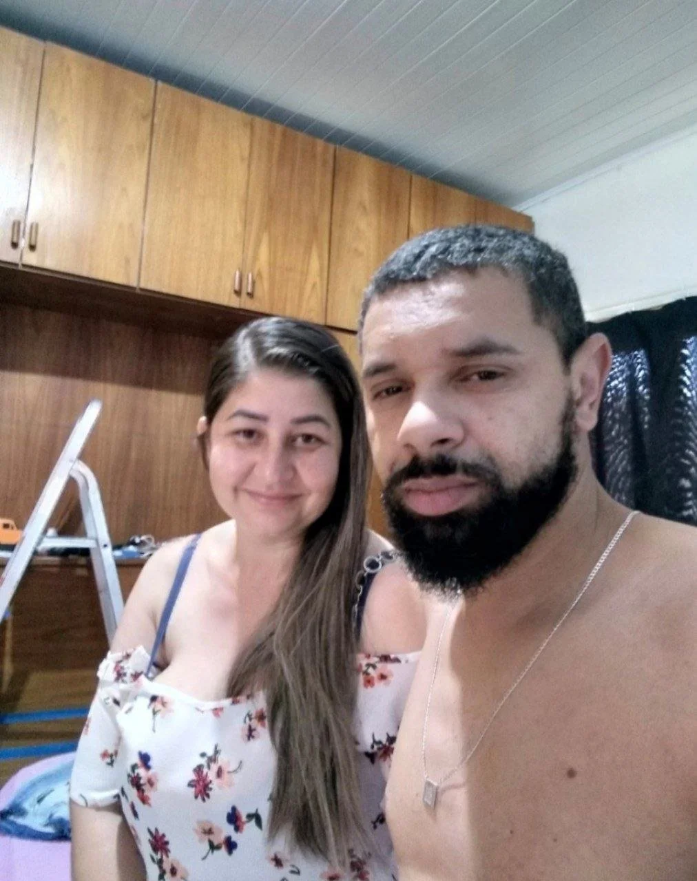 Coroa safada viciada em sexo gosta de ser gravada image 1