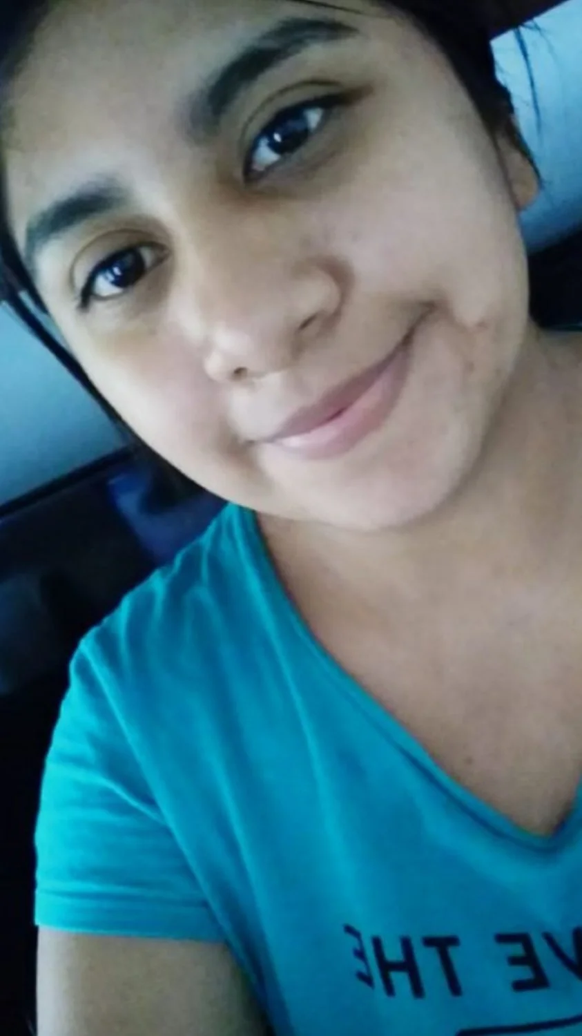 Teen voluptuos image 7