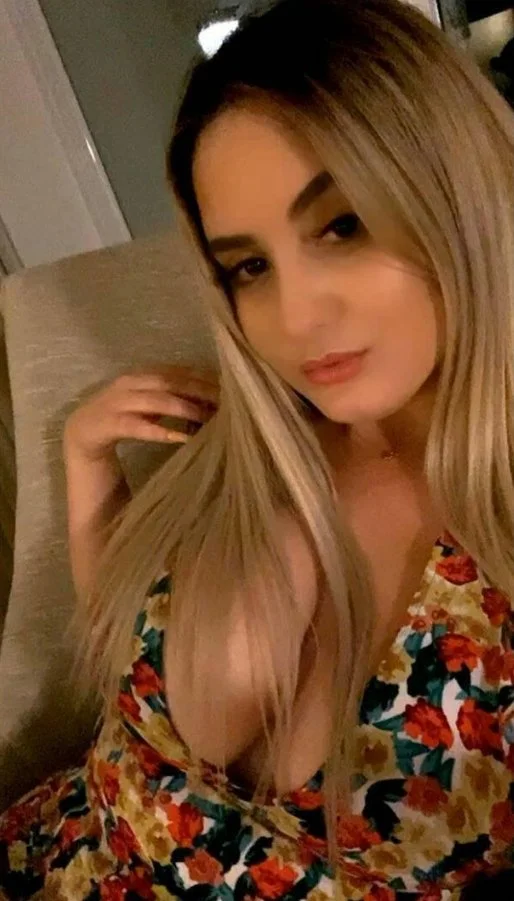 tetona de face image 18