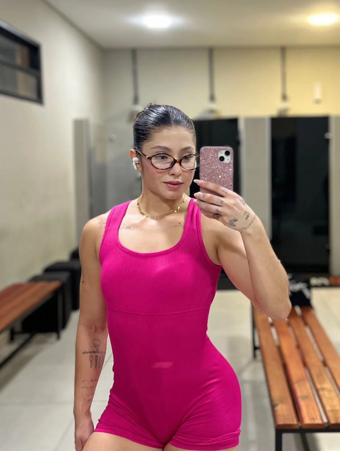 Moreninha muito gostosa da academia image 36
