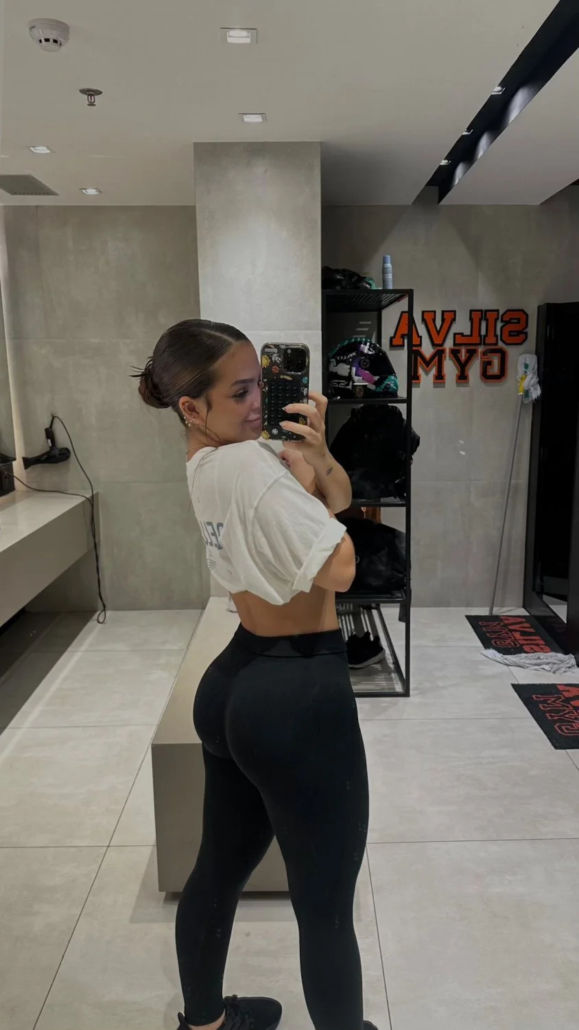 Menina mel image 3