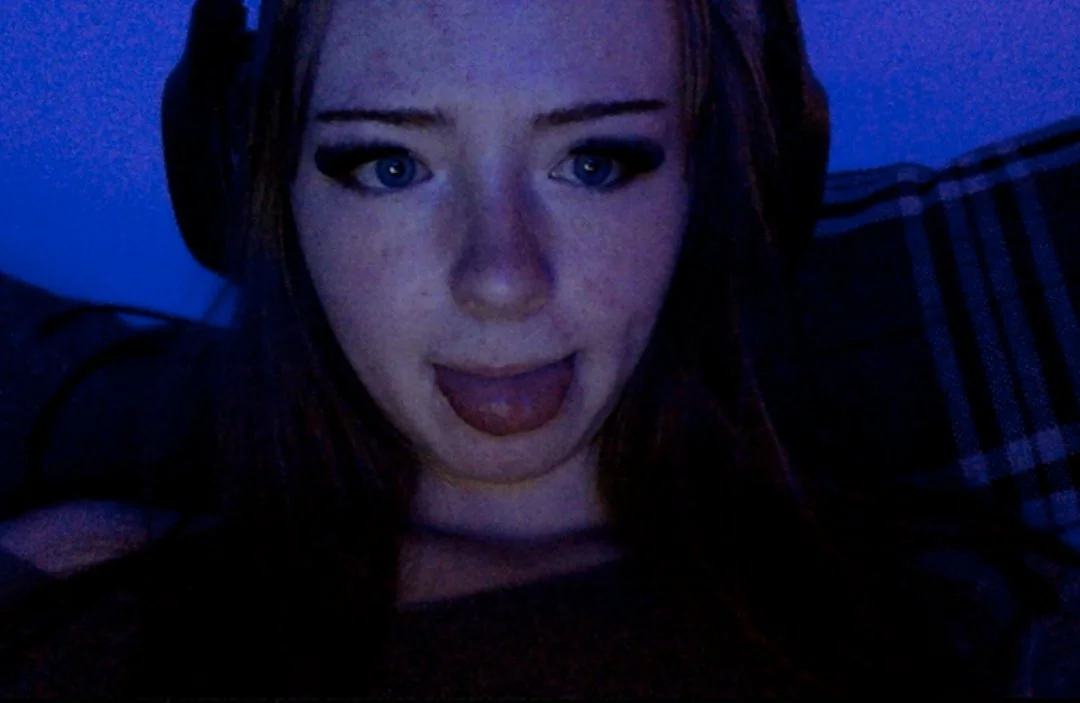 Exposing the petite British discord slut again 🤭 image 7