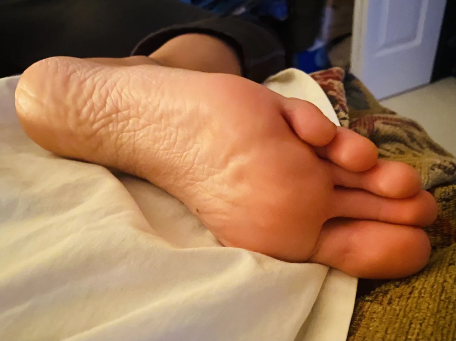 33 yo wife's feet with long toes image 3