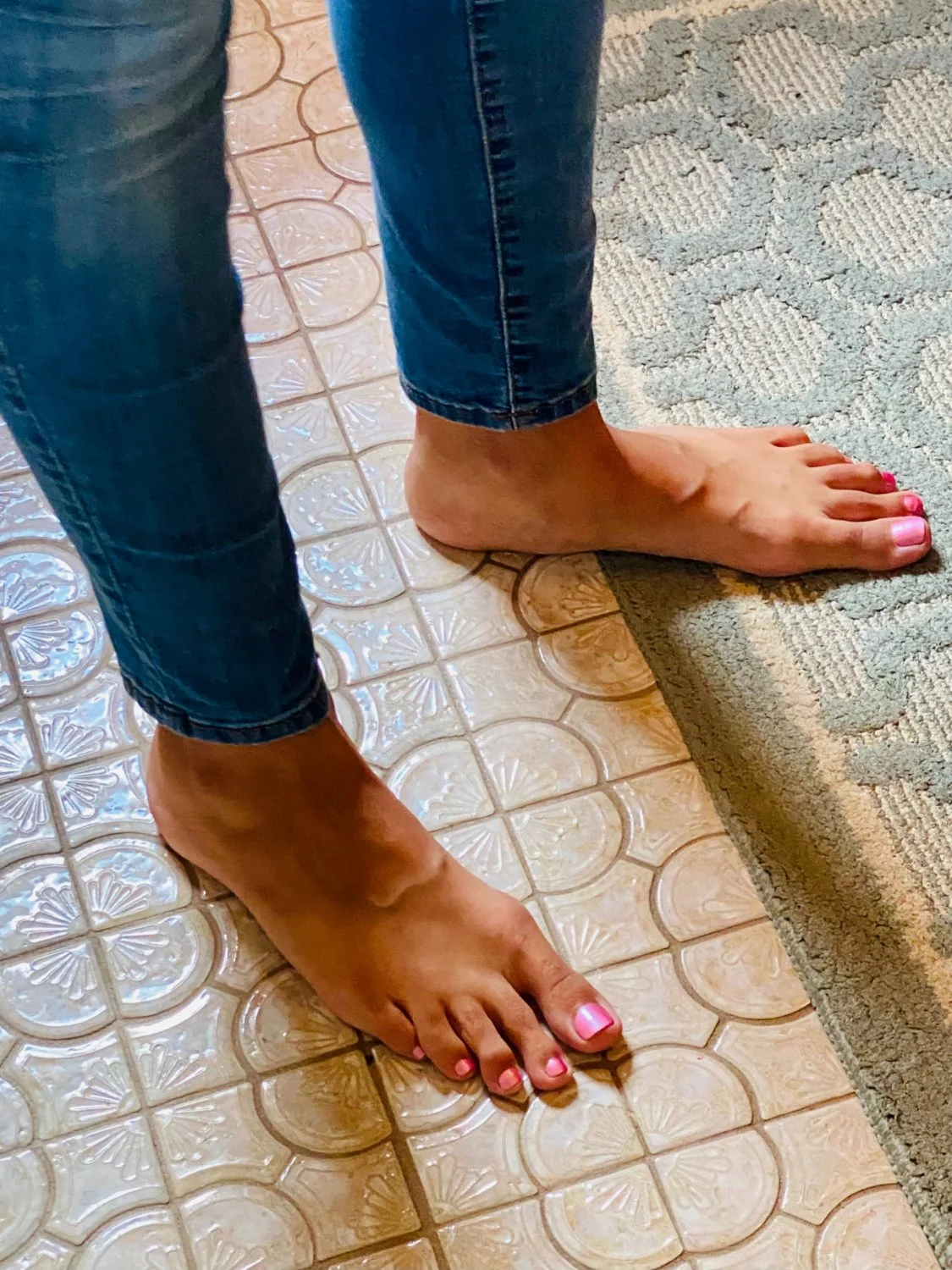 33 yo wife's feet with long toes image 5