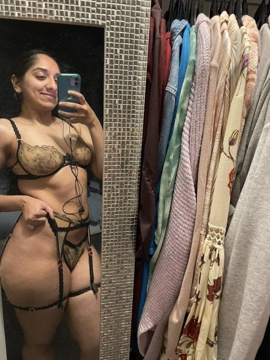 Fat ass Indian slut leaked pt 4 image 7