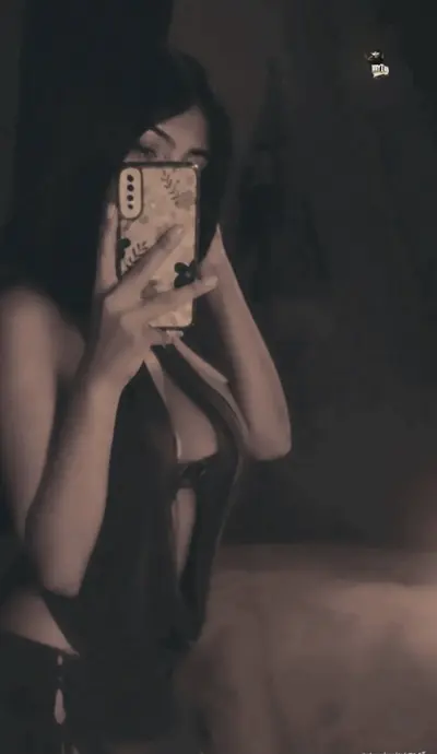 fotito traviesa 😝, a ver si así ya me quieren violarrr cover image