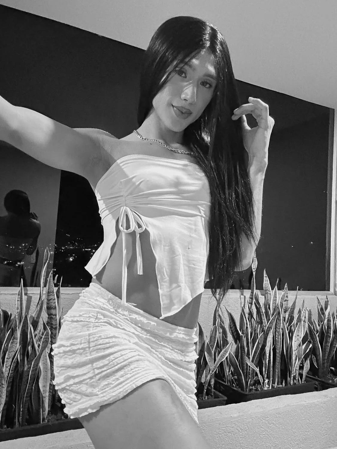 KIM REINA TRANS SEXY image 14