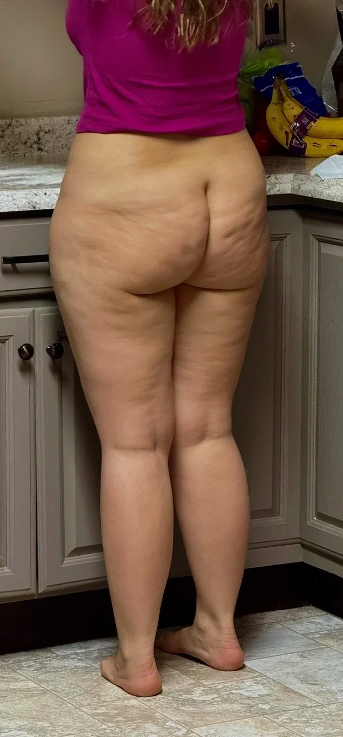 Another Thick Pawg Wife image 3