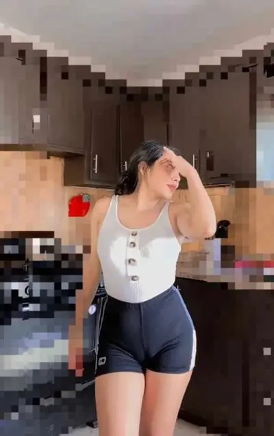 Otra Putita Cachonda de Instagram cover image