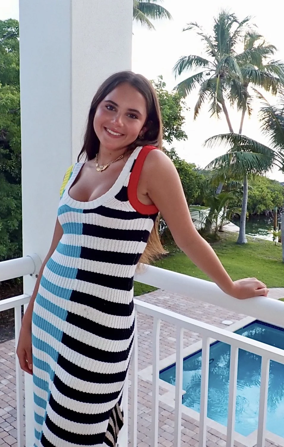 Adorable tight body tan teen gf main image