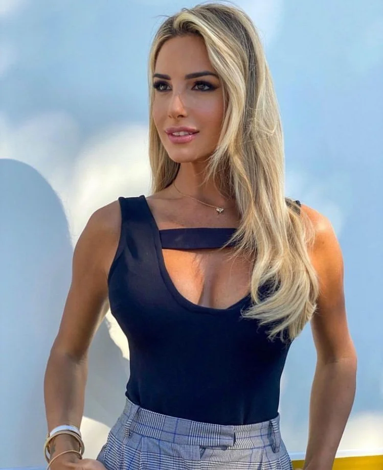 Giorgia Rossi hot italian journalist image 11