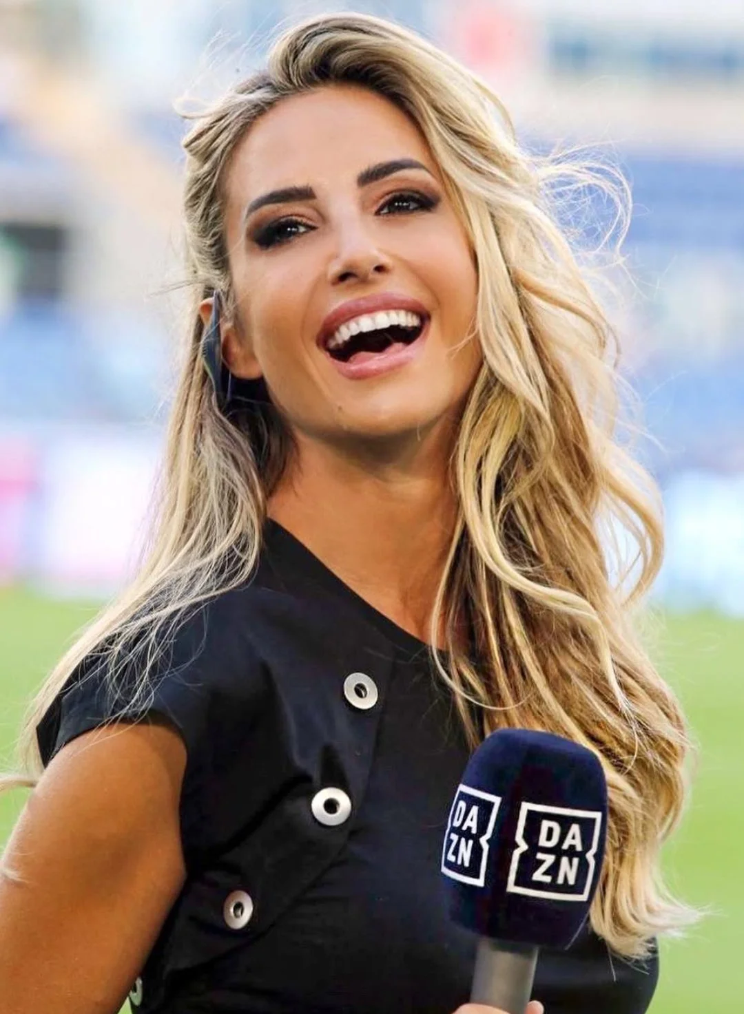 Giorgia Rossi hot italian journalist image 24