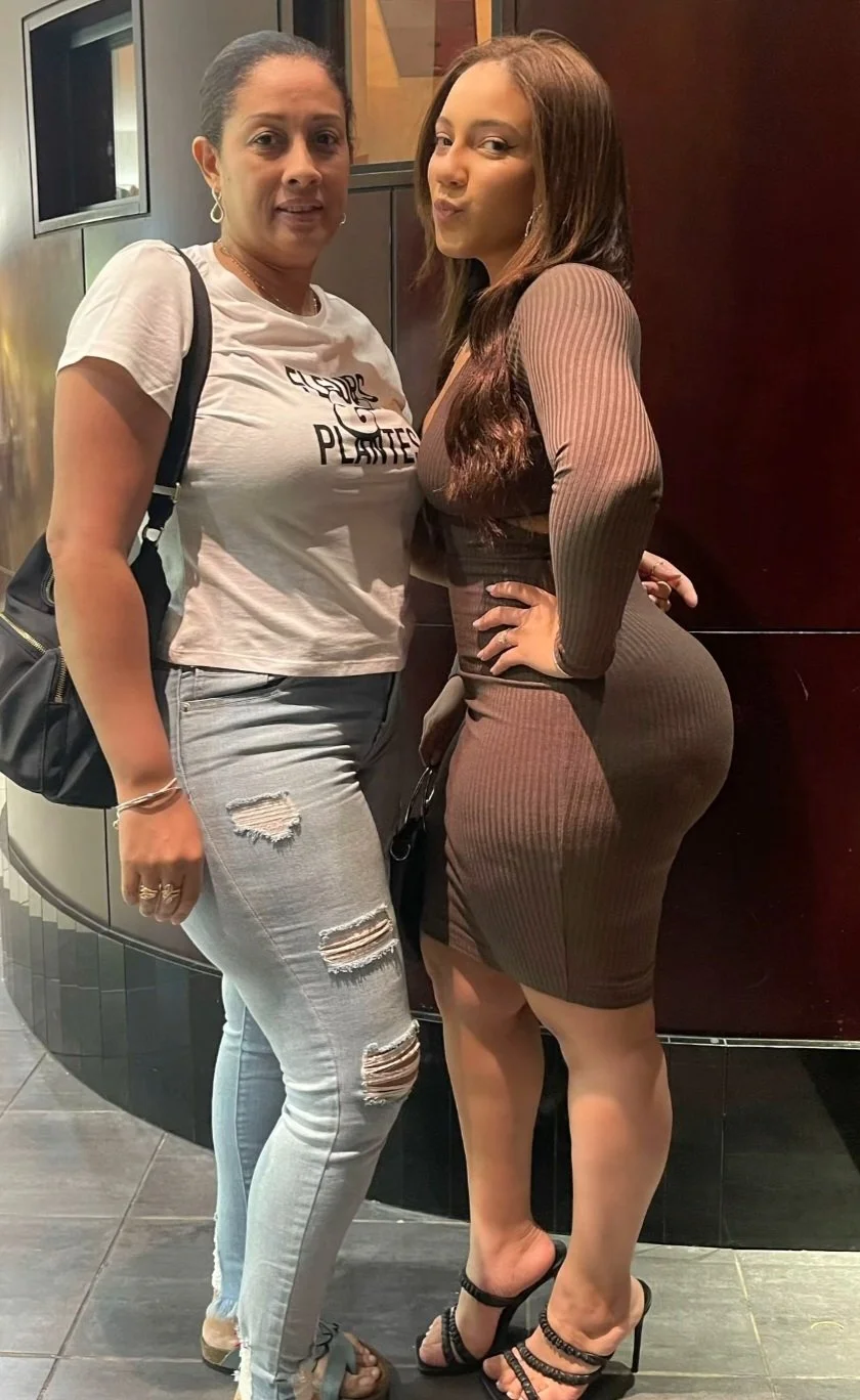 Fine babes image 6