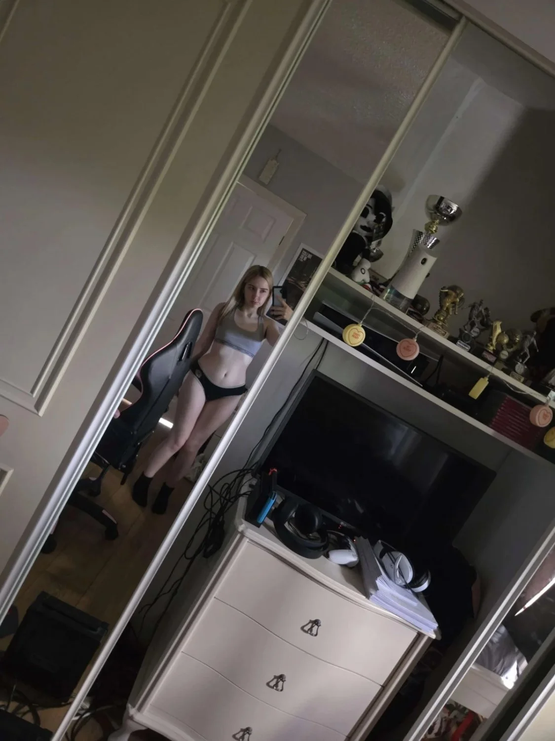 Katy, 18, Teen gets naked and tribbed image 7