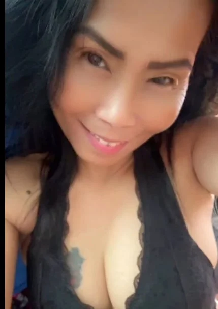 MILF HOTTIE ELMA image 6