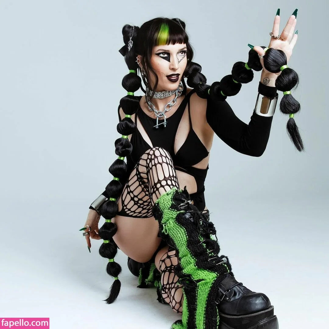 Dani image 18