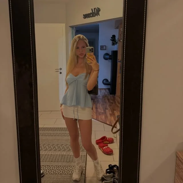 German Slut Lea image 2