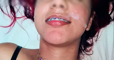 NOVINHA DE 18 ANOS TEM A BOCA GOZADA E O CU TAMBÉM - ENVIADA! cover image