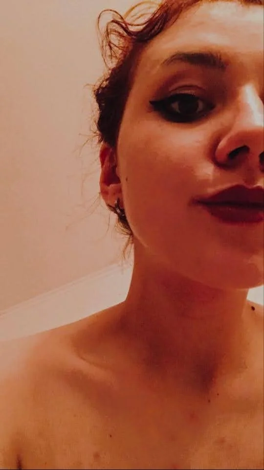 Little Czech anal whore exposing herself again 2 image 3