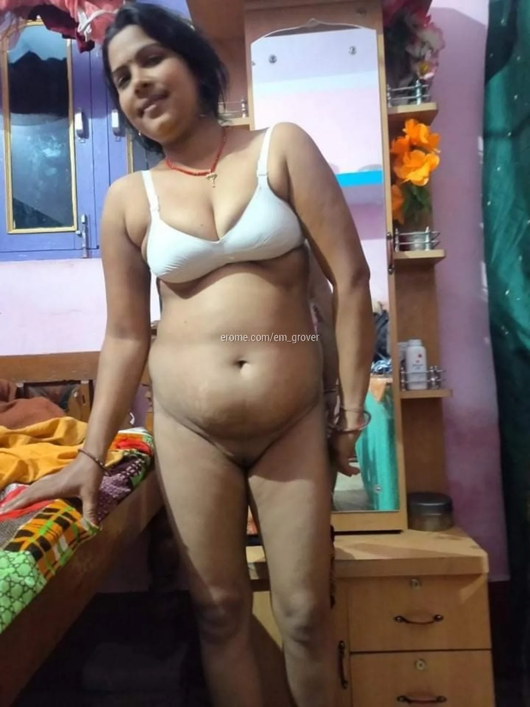 Indian desi aunty image 7