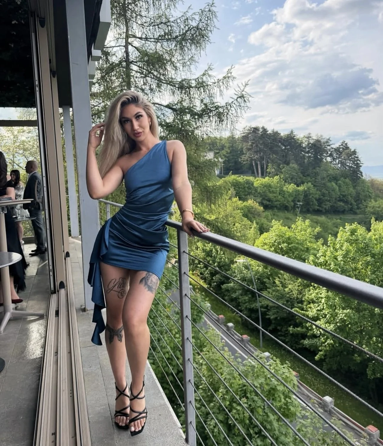 Thick Romanian blonde slut Dennisa image 19