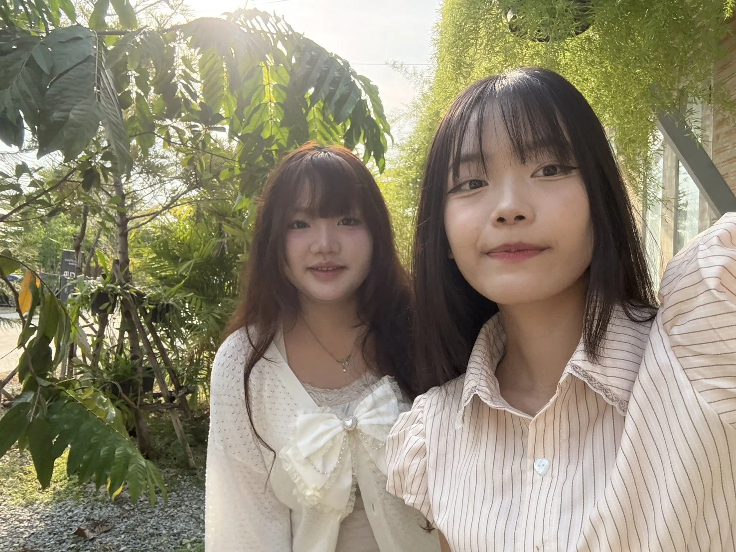 สาวม.6ไทยมากับเพื่อนสามคนเลือกใครดี Thai main image