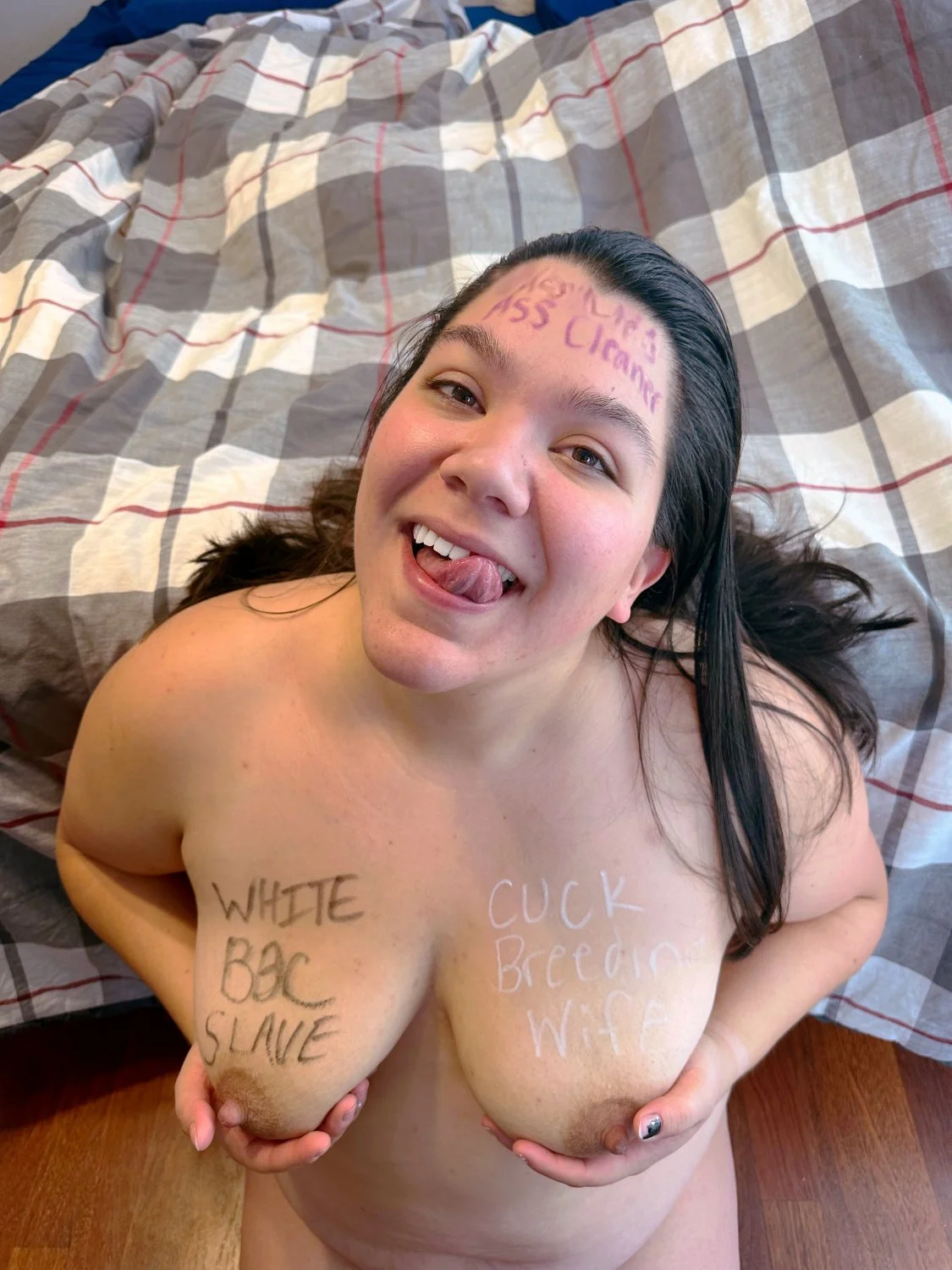 Another cute cumslut wife image 18