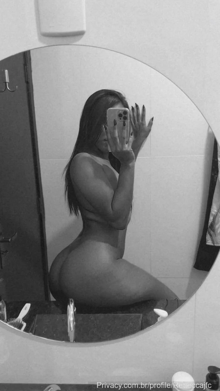Novinha morena deliciosa com pudor mostrando só um pouquinho image 26