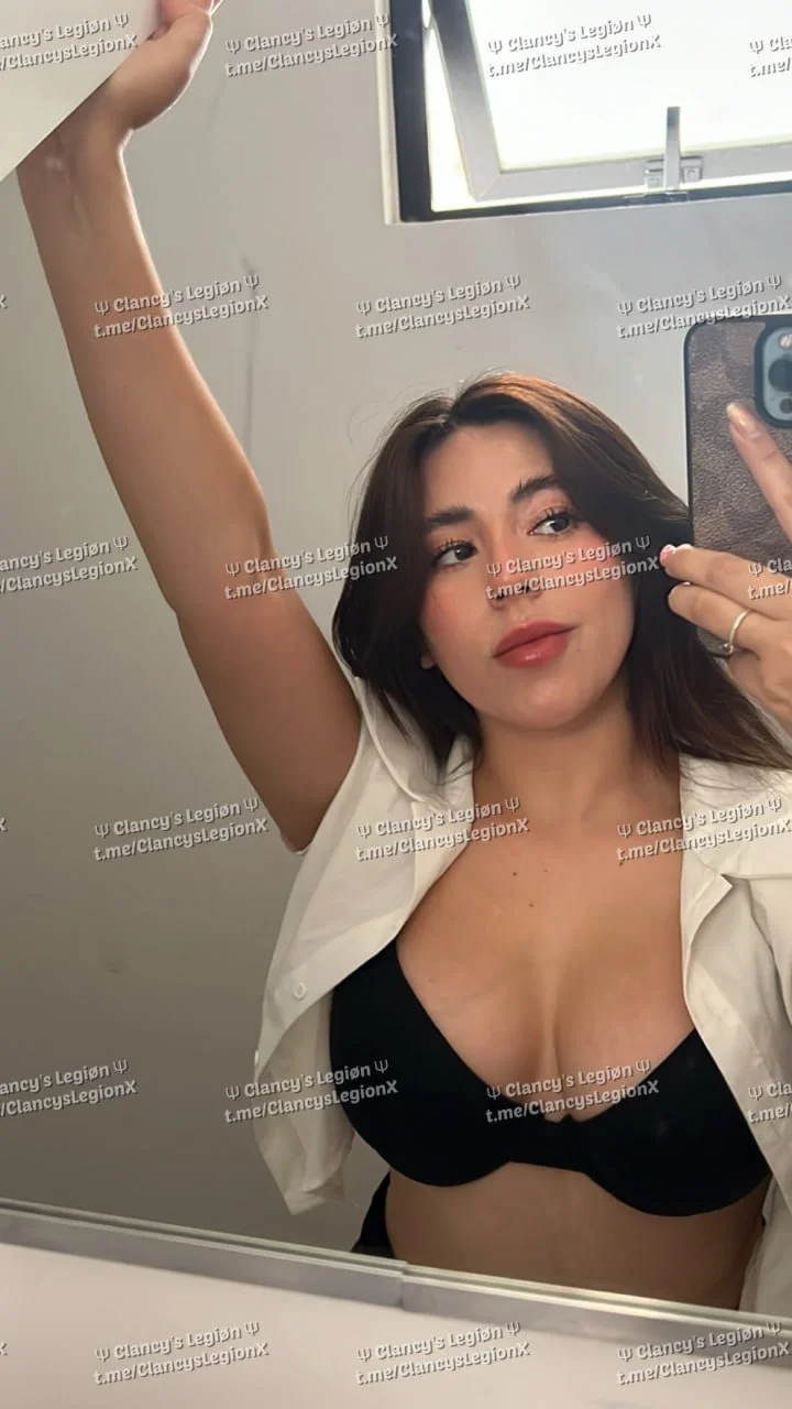 Kimm Estrada image 4