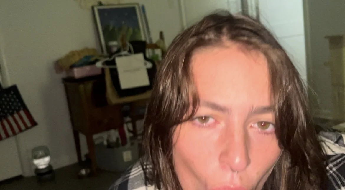 Petite snowbunny puts bbc in her throat image 7