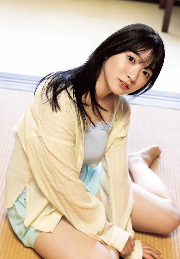 🔚Japanese　進●あまね　本人ではなくそっくりさんです　ハメ撮り　エロス　一発やりたい image 5