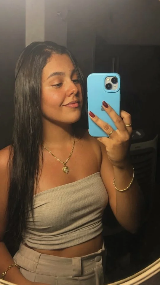 Novinha delicia image 2